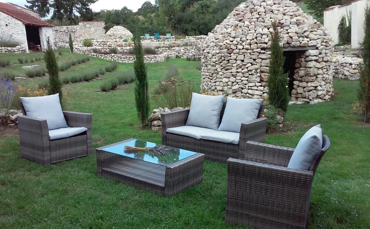 Les Bories En Champagne Villa Montlevon Exterior photo